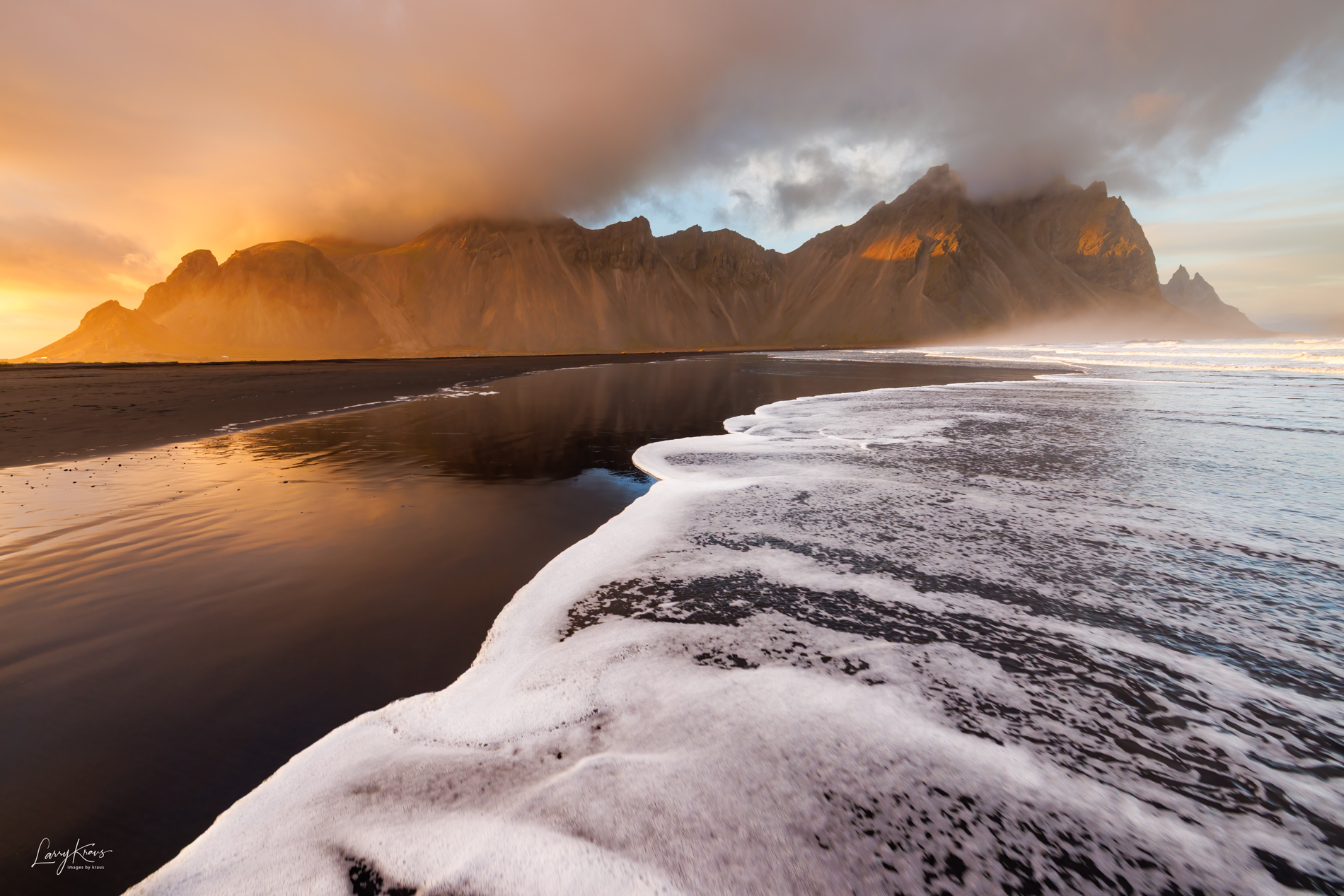The Vestrahorn Beach View